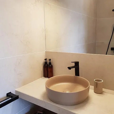 St Francois Heated Swimming Pool ,air Conditioning ,free Parking 卡尔卡松